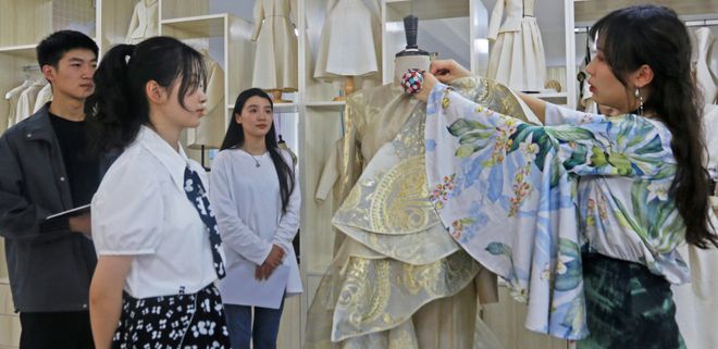 江西服裝學(xué)院2023年藝術(shù)類校考招生 紡織品研發(fā)專業(yè)深度解析